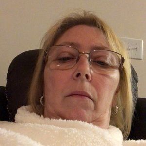 Meet your Posher, Carrie